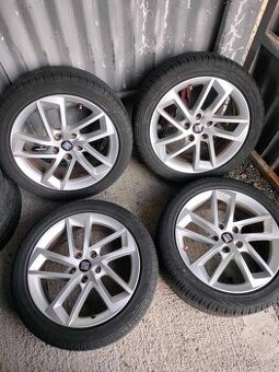 4ks alu disky orig. Seat ( škoda ) 5x112 R17 pneu