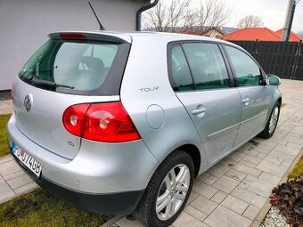 Predám Volkswagen golf 5 automat