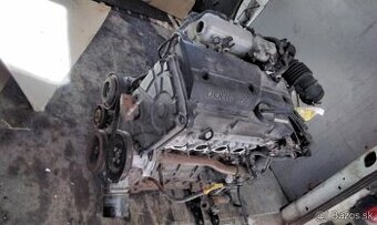 MOTOR G4EE KIA Rio 1.4 2010 DVERE, POLOOS, Spínačka, spätné