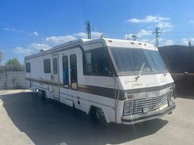 Americky camper karavan obytne auto Chevrolet rv 1989 s TP - 1