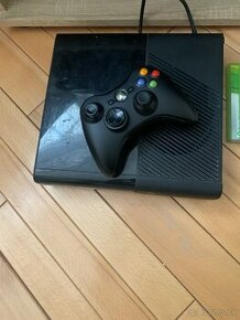 Xbox 360 + hry