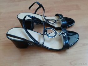 Lakovane sandale - 1