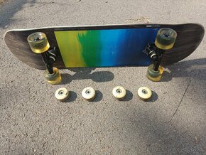 Skateboard