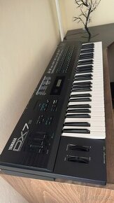 Yamaha DX7s