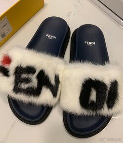 Fendi slapky