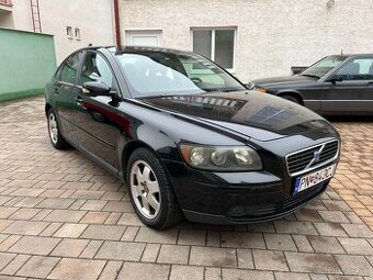 Volvo S40 2,0d r,v,2004