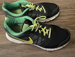 Nike sportove tenisky Velkost 38/39