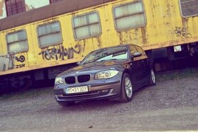 BMW 1, model E87, 116i, 1.6 benzín, 90 kW, r.v. 2008