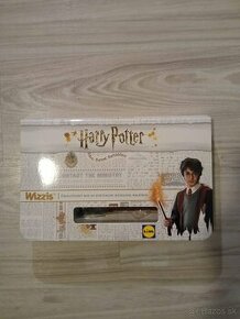 HARRY POTTER  albumy,batohy hrnčeky postavičky