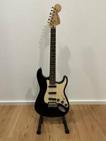 Elektrická gitara Fender Squier Deluxe Hot Rails Stratocaste