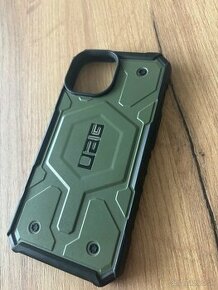 Obal iPhone 15 / UAG Pathfinder