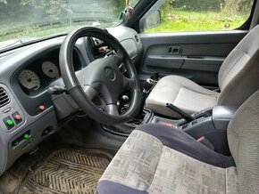 Nissan Navara 2,5TD