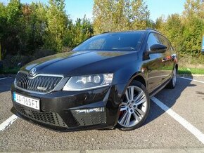 Škoda Octavia Combi 2.0 TDI RS DSG - 1