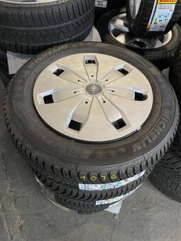 original Audi r16 5x112 Q2 GA plechy 5Q0601027AM