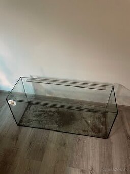 Predam akvarium 90x40x30cm