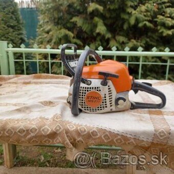 Predám Stihl MS 211 na diely alebo na opravu