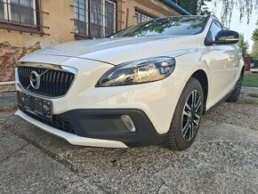 Volvo V40 Cross Country 2,0 D 88kW - 1