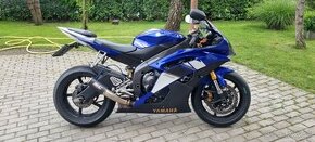 Yamaha r6 - 1