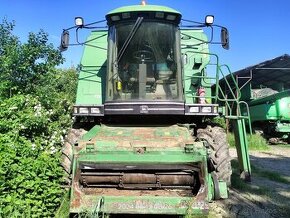 John Deere 2066