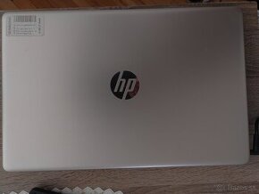 Predám laptop HP