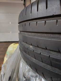 Goodyear Eagle F1 235/45 R17