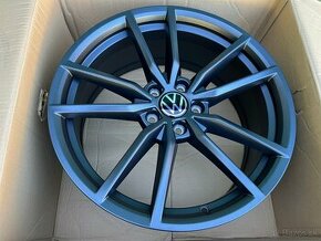 VW Passat alu kola 19" PRETORIA, nové, originál VW  - 1