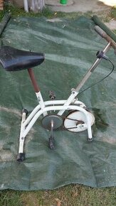 retro stacionarsky bicykel roroped