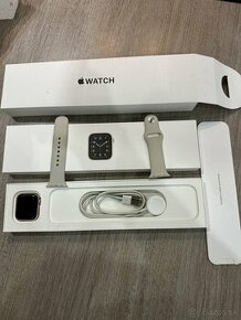 apple watch SE 40mm Gold aluminum