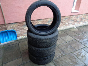 225/40 R18 zimne