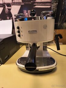 Pákový kávovar Delonghi ECO 311.W