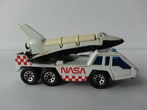 MATCHBOX - NASA TRANSPORTER + CORGI RAKETOPLÁN-REZERVOVANÝ - 1