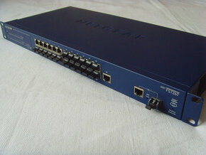 Netgear 26port Gigabit Smart Switch - 1