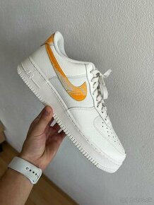 Nike Air Force 1 Laser Orange