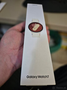 Predám nové Samsung Galaxy Watch 7 40mm v záruke