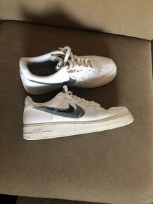 NIKE AIR FORCE 1 '07 veľ.42