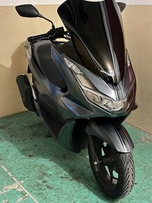 Honda PCX 125 2021 šedá