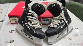 Korcule CCM Tacks AS 550 JR Regular Size 1, 33.5