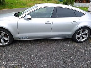 Rozpredám Audi A7 3.0tdi farba: LA7W