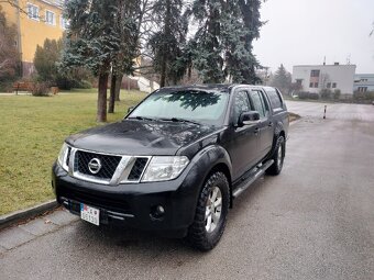 Nissan NAVARA 2.5 DCI 140kw M6 4x4 Rok 2011