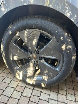 Dunlop  Winterthuru šport 5 zimné 215/55 r18