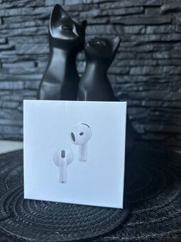 AirPods 4