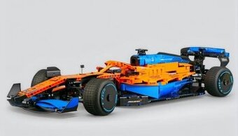 Stavebnica LEGO Technic Pretekárske auto McLaren Formula 1 4