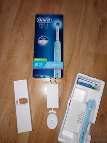 Oral B Elektrická kefka Pro 500 Cross action

