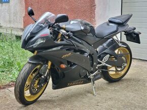 Yamaha R6