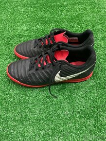 Halovky NIKE tiempo