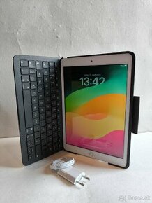 iPad Apple 8 gen 32gb biely