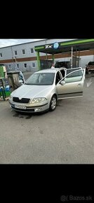 Octavia 2 1.9tdi dsg 2005 - 1