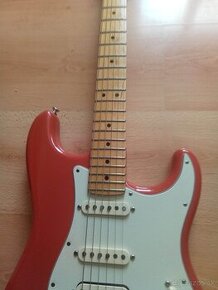 Fender stratocaster special, Fiesta red USA