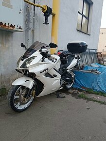 Honda vfr 800 35kw v tp.