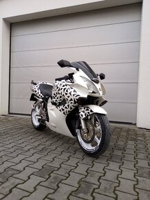 Honda vfr 800 35kw v tp.